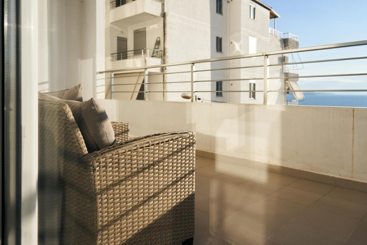 The Garrison Apartment Sarande Bagian luar foto