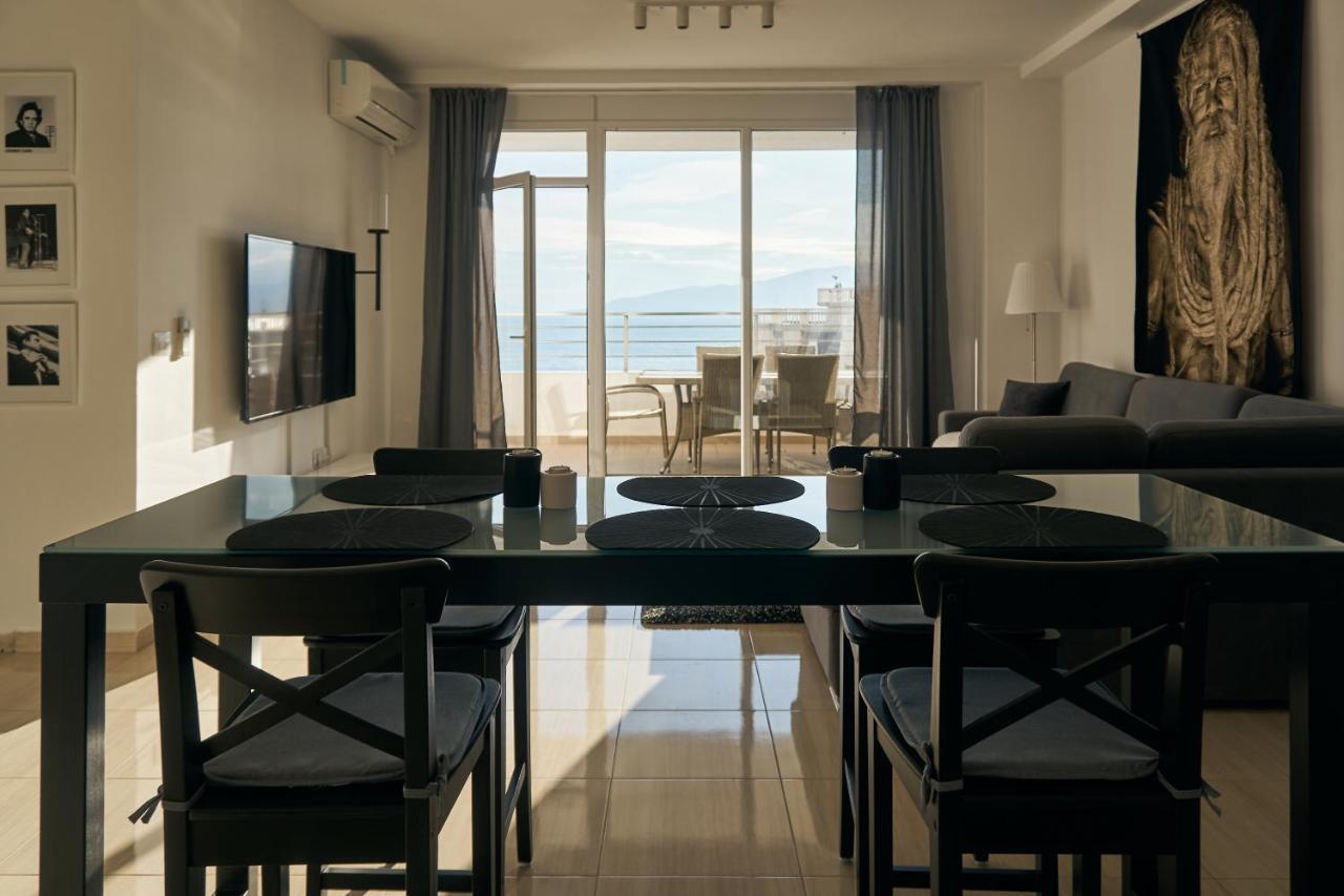 The Garrison Apartment Sarande Bagian luar foto